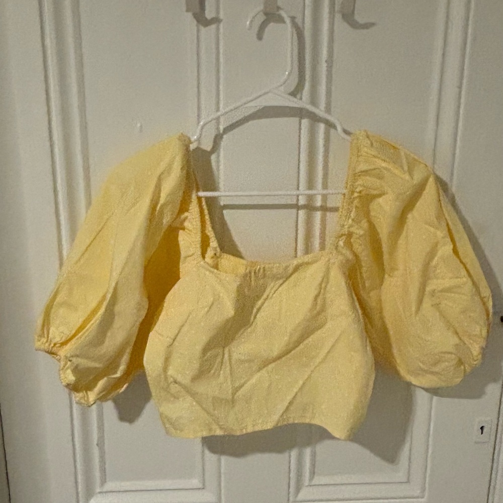 Billabong x The Salty Blonde yellow with small white polka dots puff sleeve crop